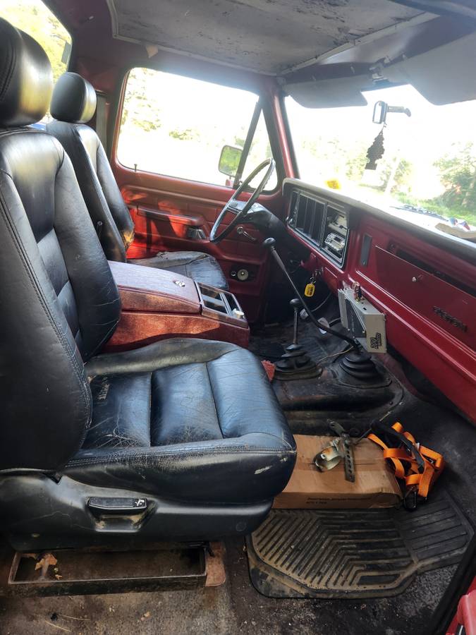 Ford-f150-4x4-1977-red-11