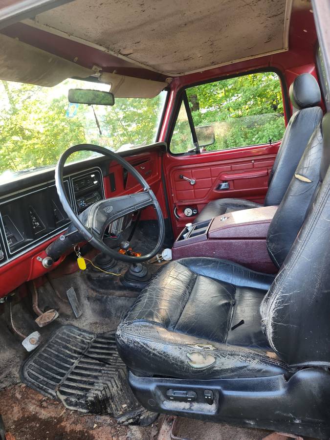 Ford-f150-4x4-1977-red-12