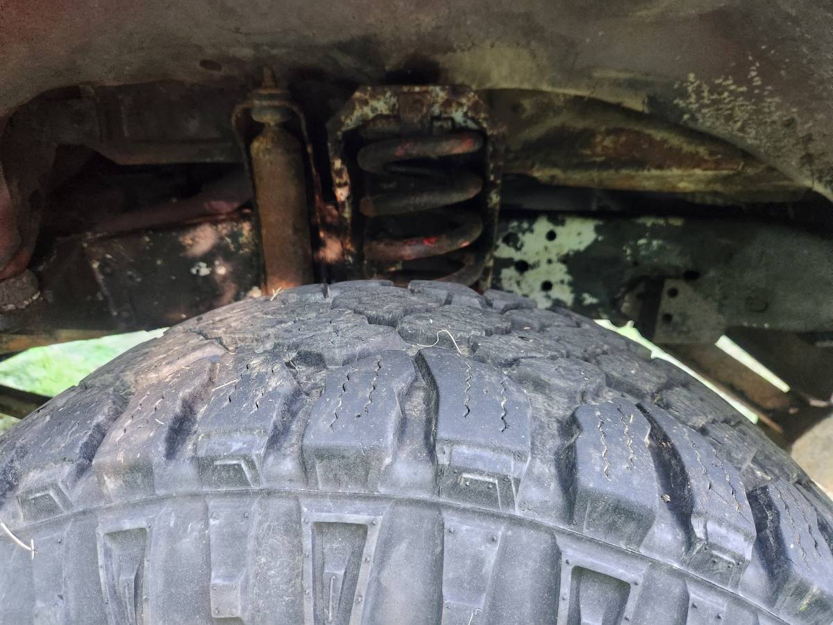 Ford-f150-4x4-1977-red-8