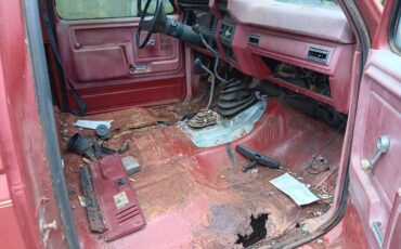 Ford-f150-4x4-1985-red-10