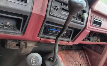 Ford-f150-4x4-1985-red-12