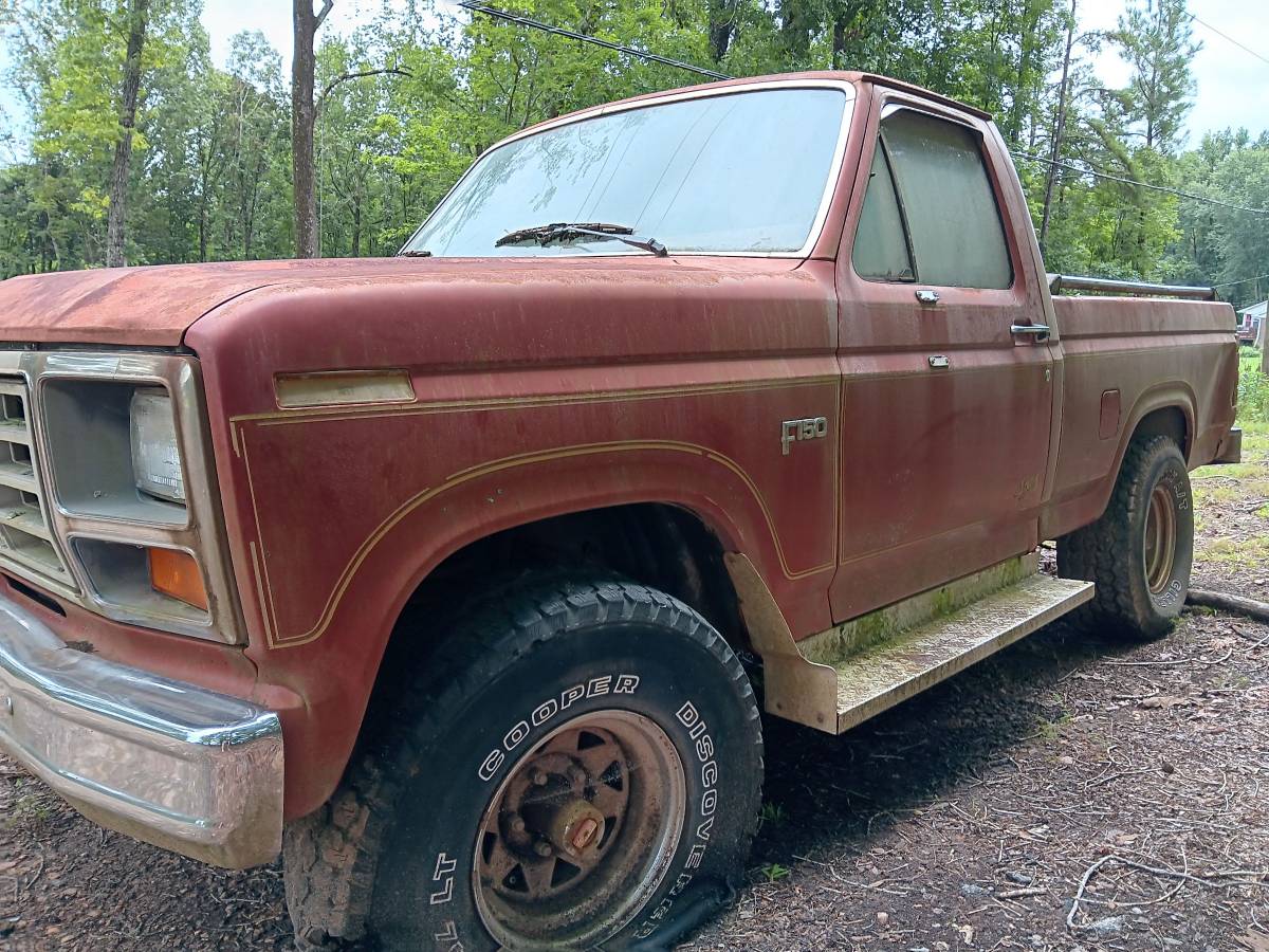 Ford-f150-4x4-1985-red-5