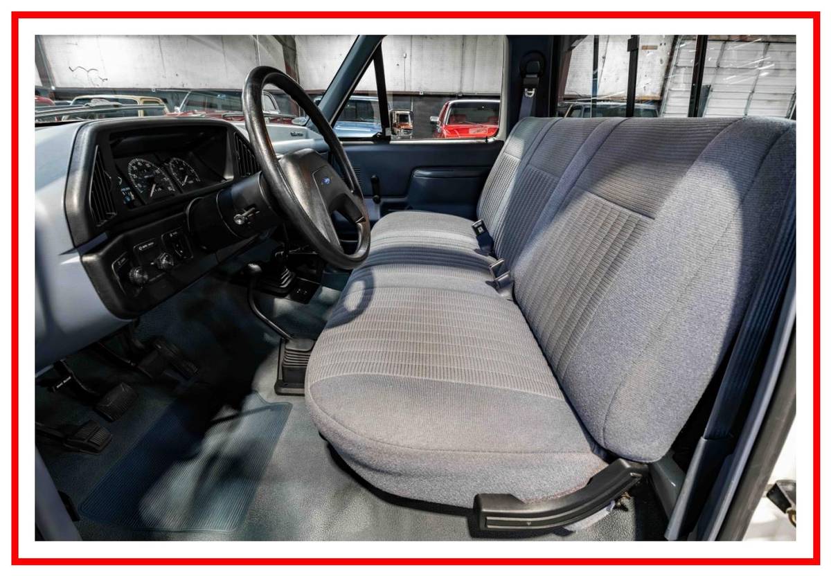 Ford-f150-4x4-1989-white-25