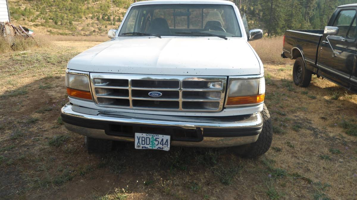 Ford-f150-club-cab-1994-white-1