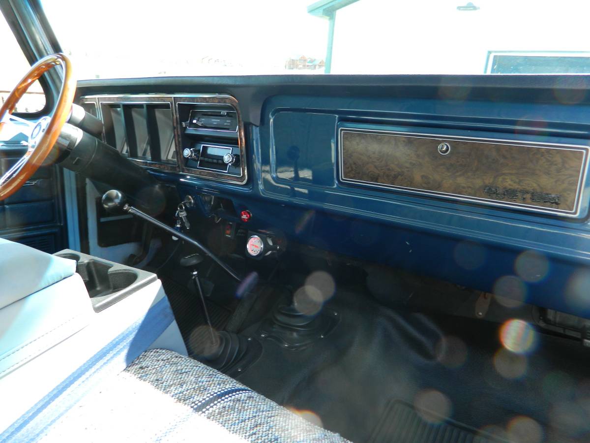 Ford-f150-custom-1979-blue-19