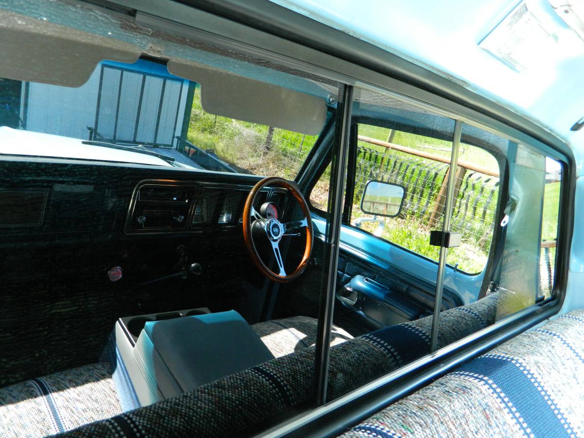 Ford-f150-custom-1979-blue-22