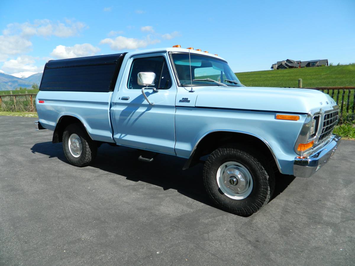 Ford-f150-custom-1979-blue