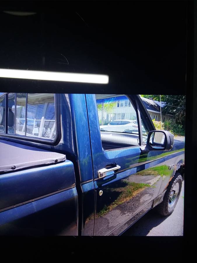 Ford-f150-regular-cab-xl-pickup-1994-green-1