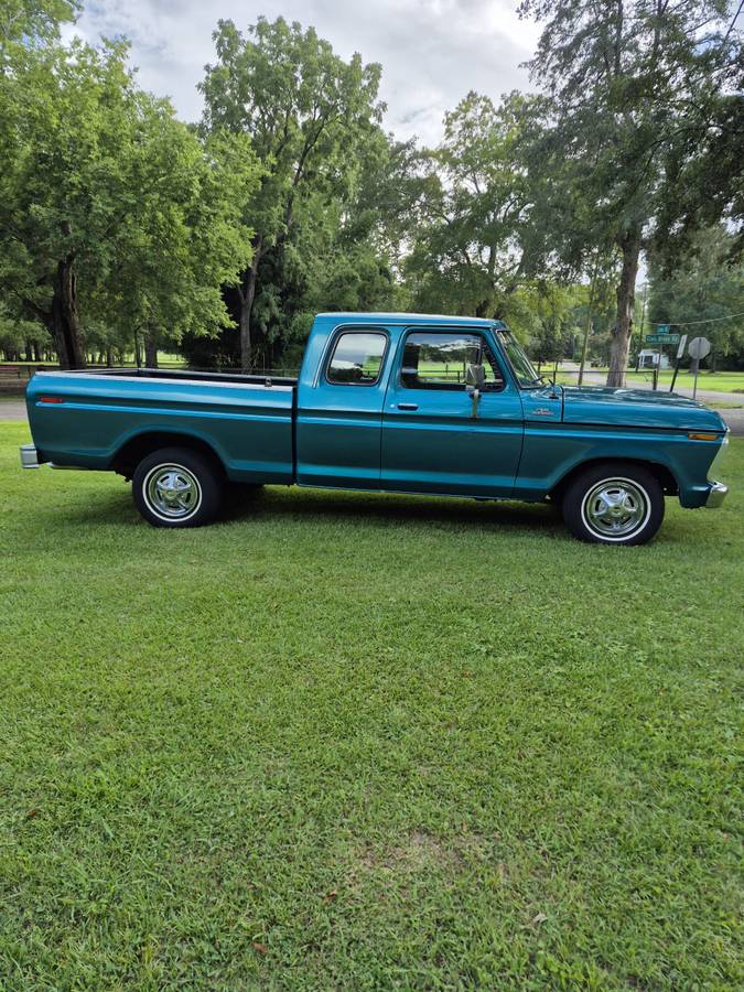 Ford-f150-super-cab-1977-green-18