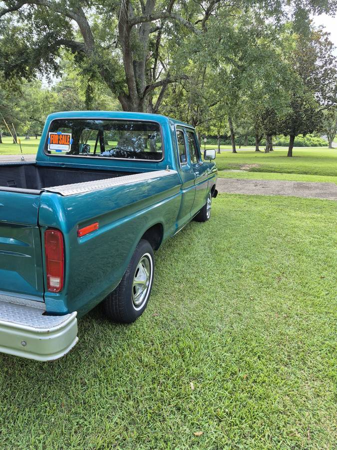 Ford-f150-super-cab-1977-green-21