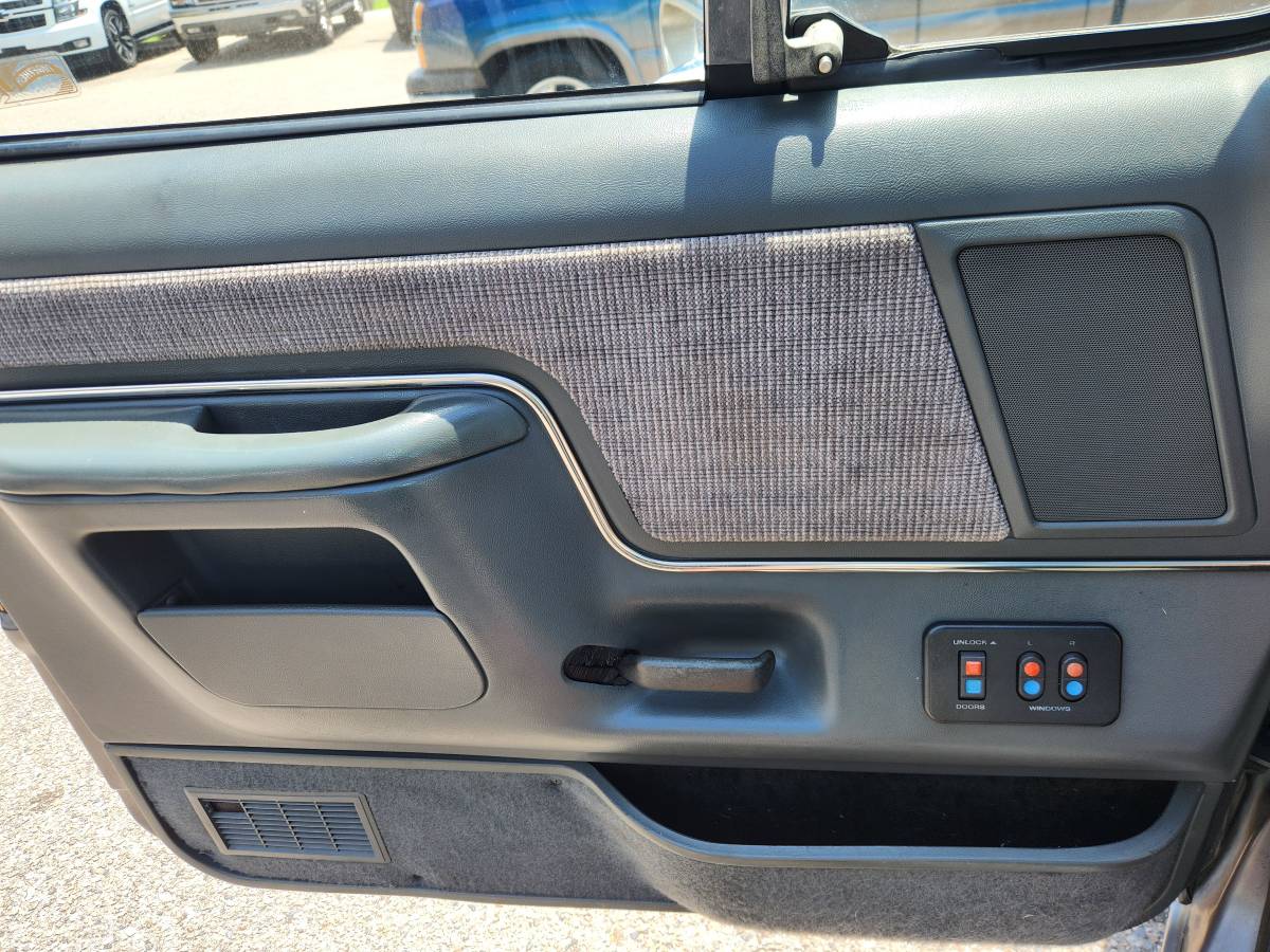 Ford-f150-xlt-1991-silver-1