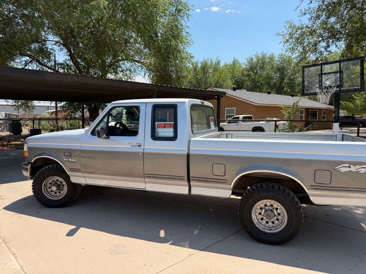 Ford-f150-xlt-4x4-1992-grey-1