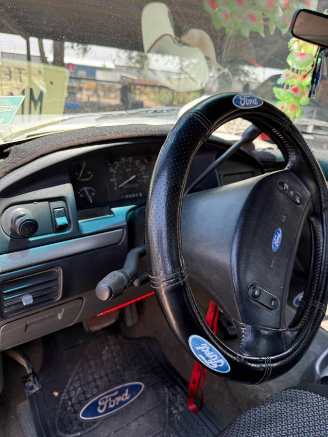 Ford-f150-xlt-4x4-1992-grey-7