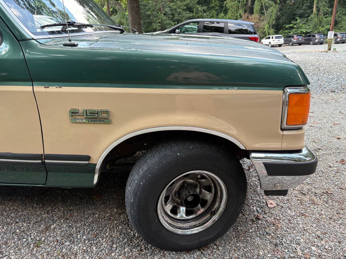 Ford-f150-xlt-lariat-1988-green-13