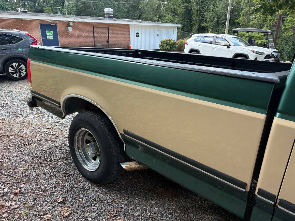 Ford-f150-xlt-lariat-1988-green-5