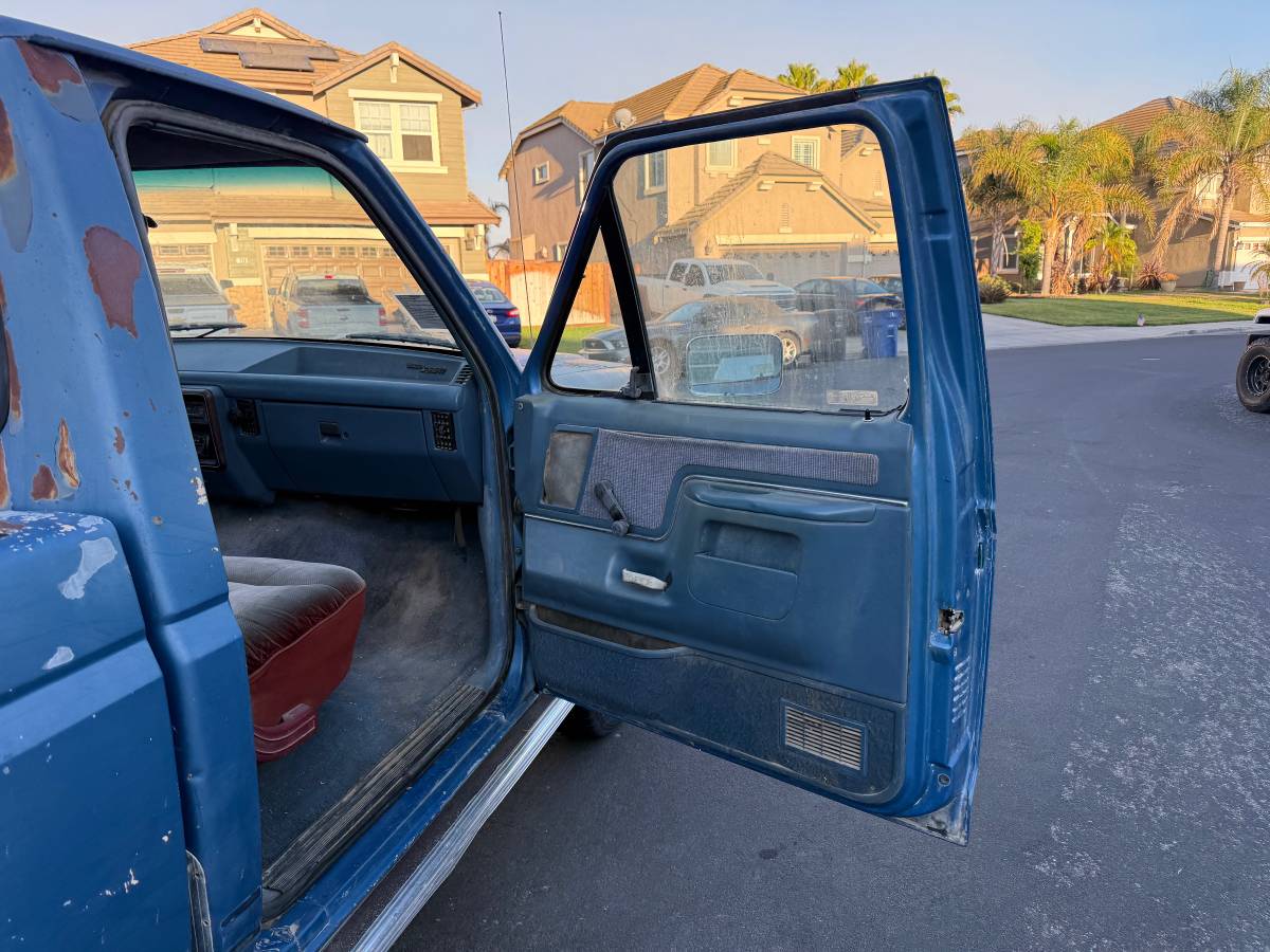 Ford-f150-xlt-lariat-4x4-1988-blue-18