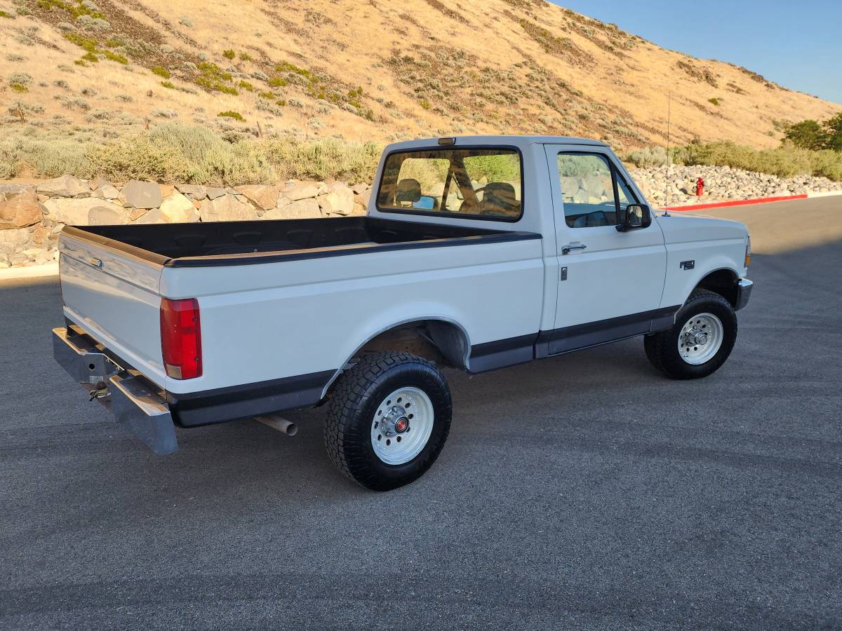 Ford-f150-xlt-short-bed-4x4-1993-3