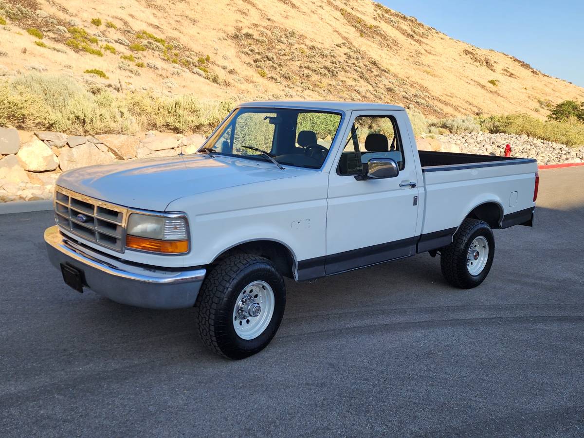 Ford-f150-xlt-short-bed-4x4-1993