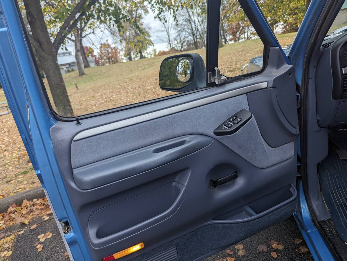 Ford-f150-xlt-super-cab-lariat-1992-blue-19
