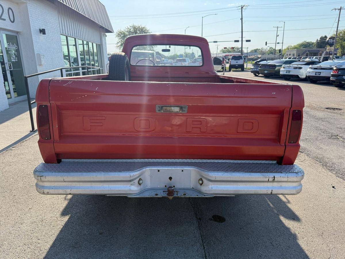 Ford-f250-1965-red-17