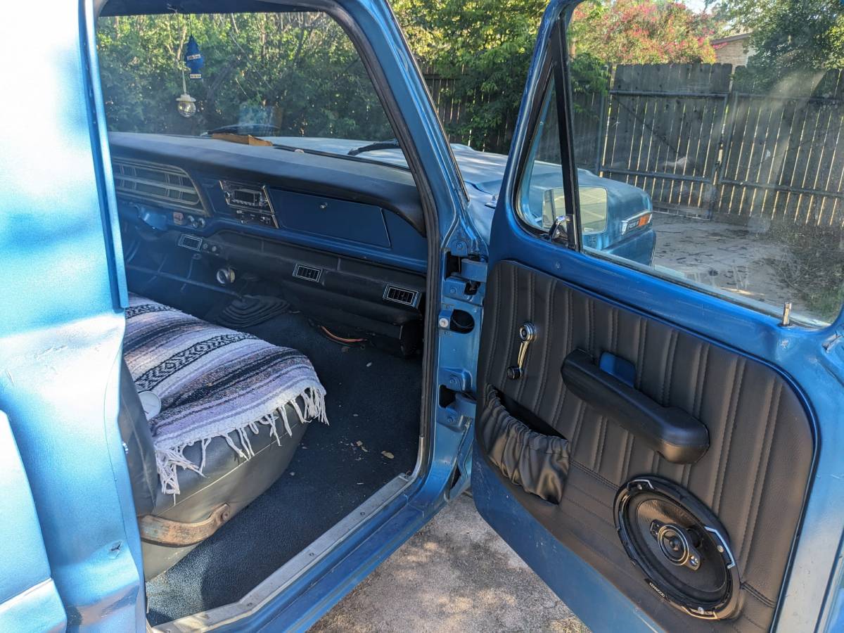 Ford-f250-1970-blue-2