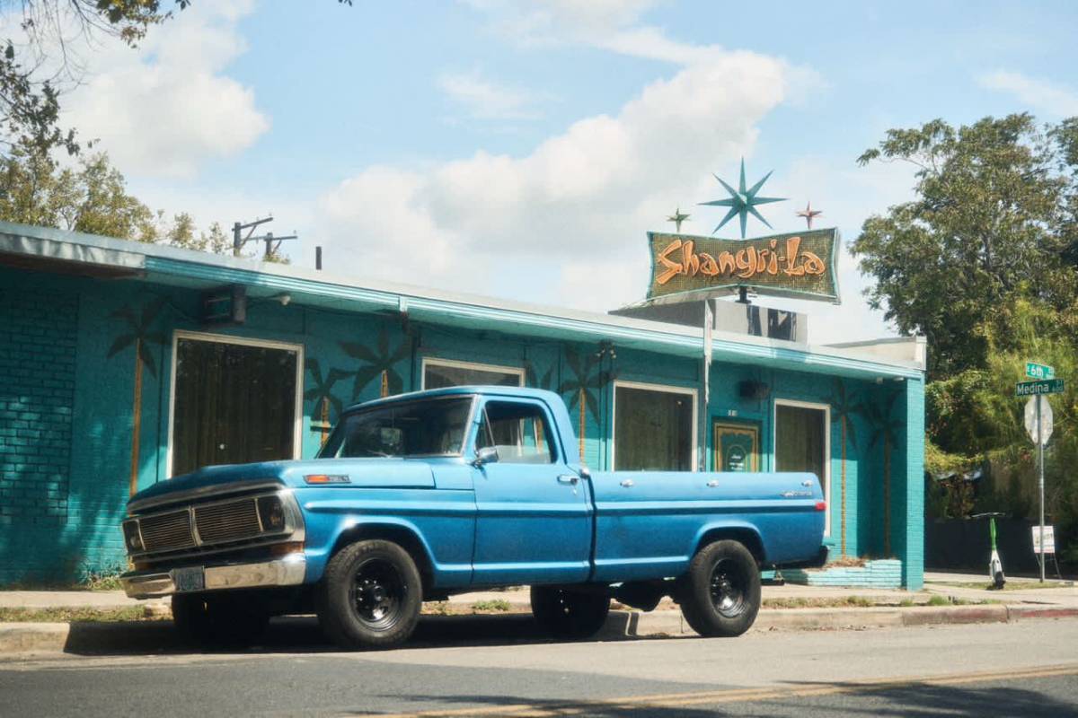 Ford-f250-1970-blue