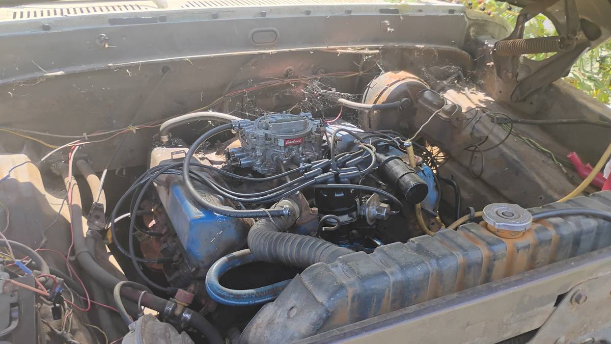 Ford-f250-1973-white-1