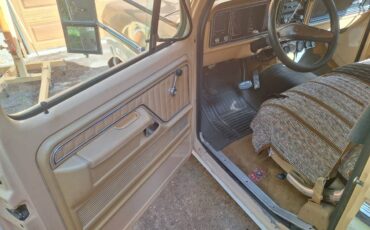 Ford-f250-1976-white-9