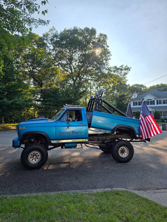 Ford-f250-1985-blue-4