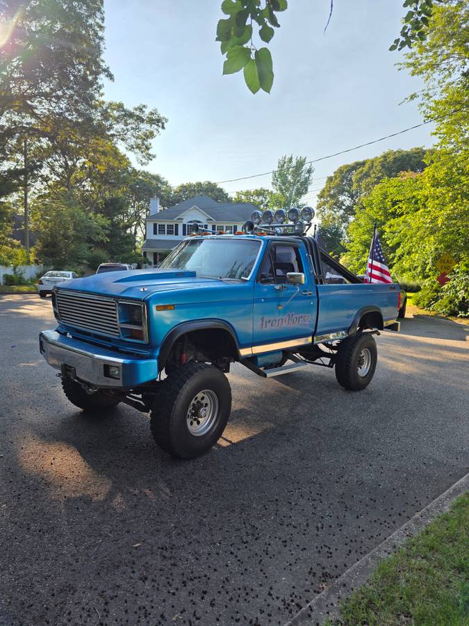 Ford-f250-1985-blue