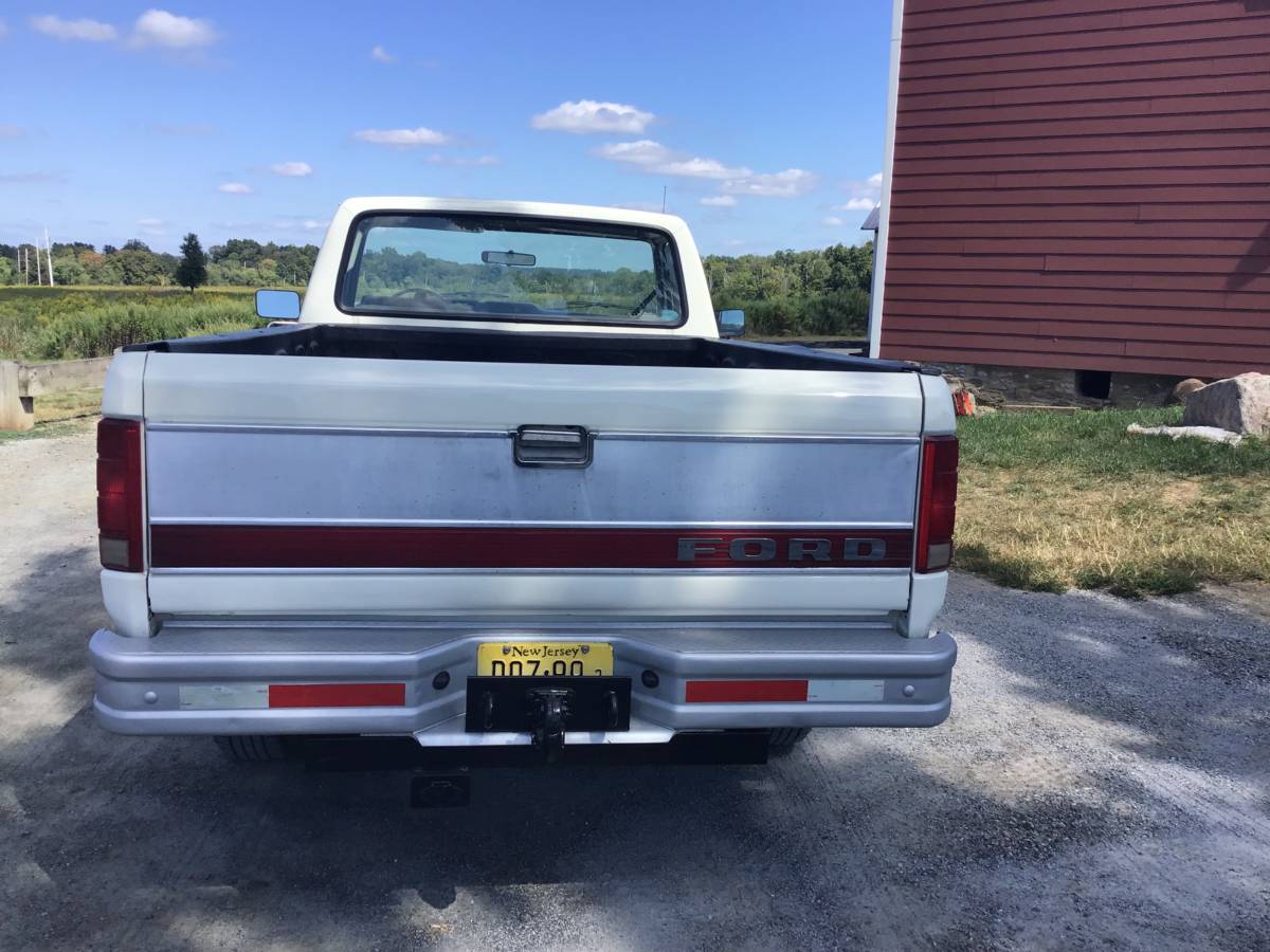 Ford-f250-1986-white-10