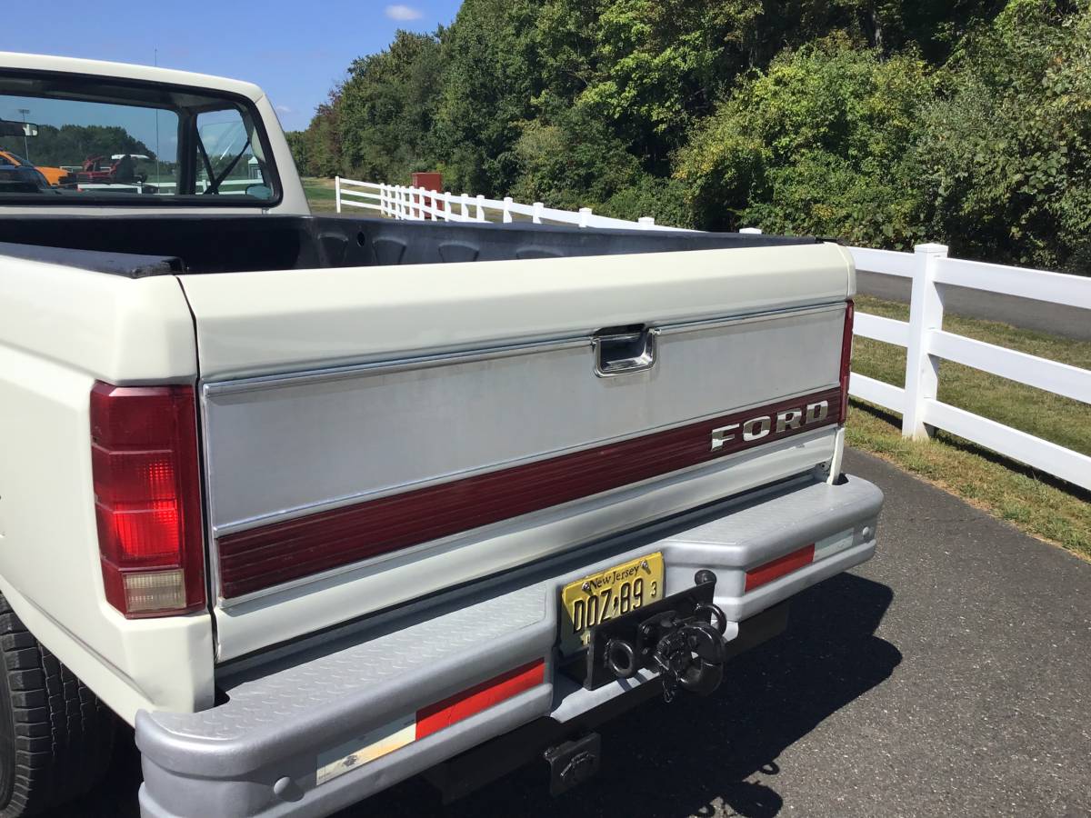 Ford-f250-1986-white-6