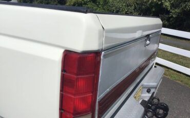 Ford-f250-1986-white-7