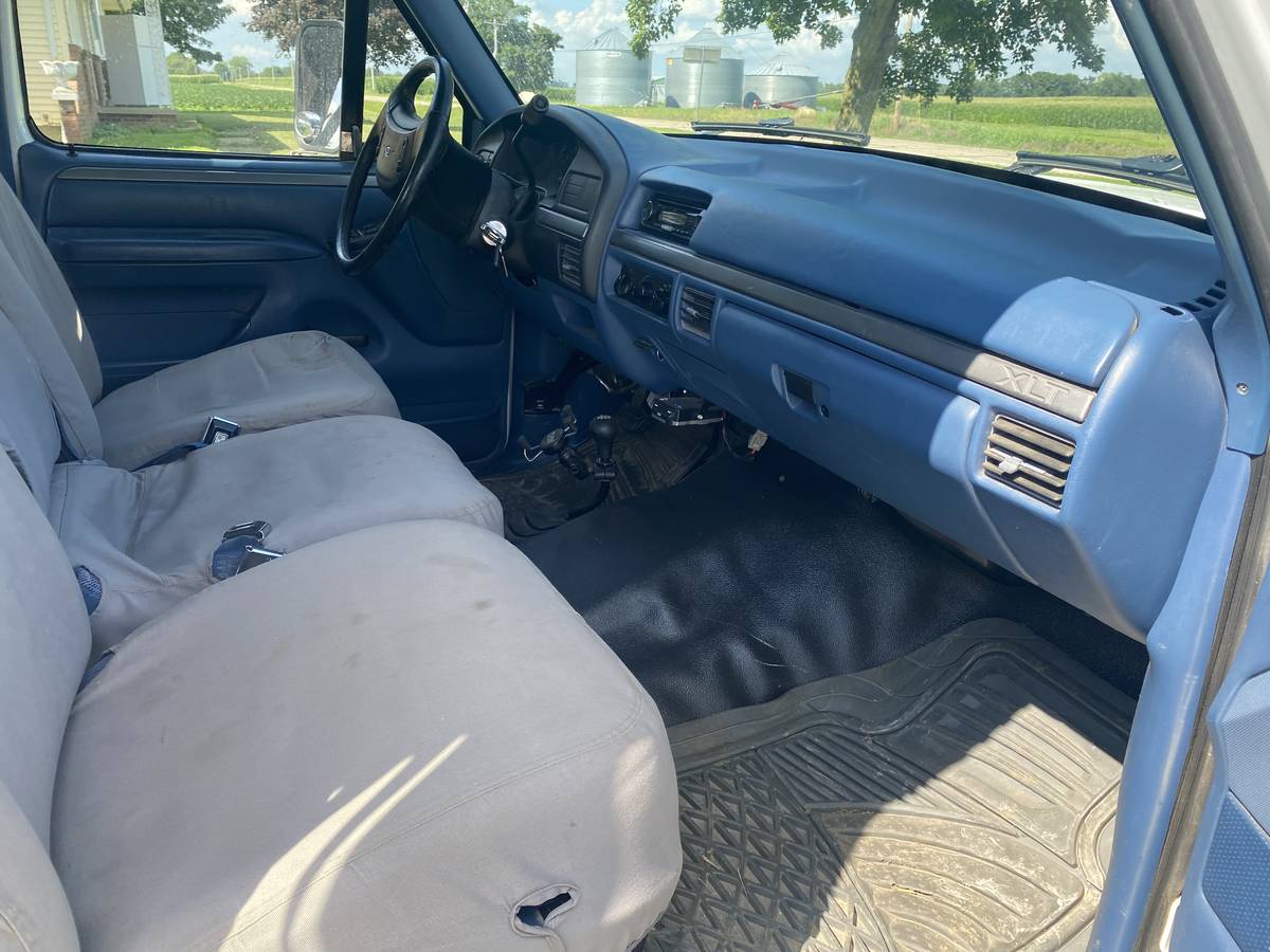 Ford-f250-1994-white-4