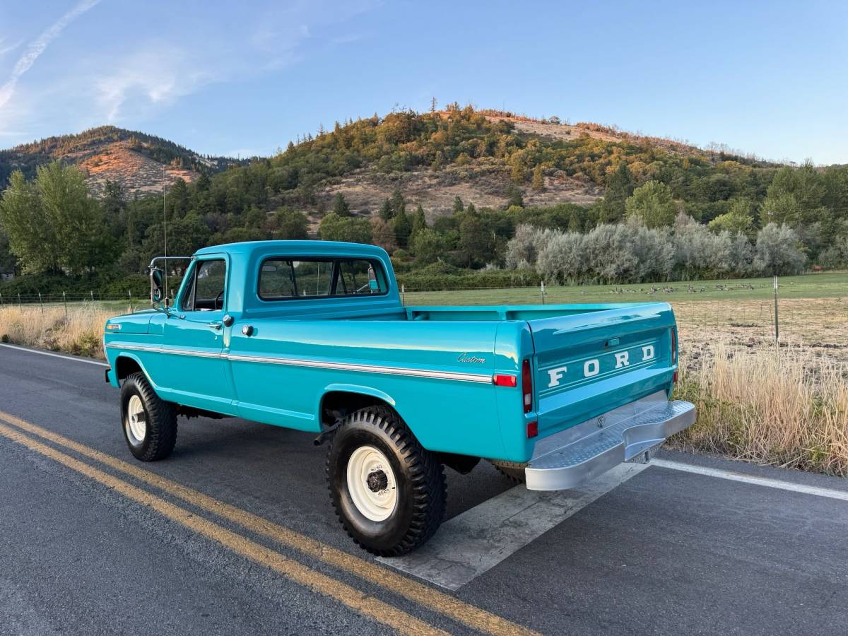 Ford-f250-4x4-1971-blue-30