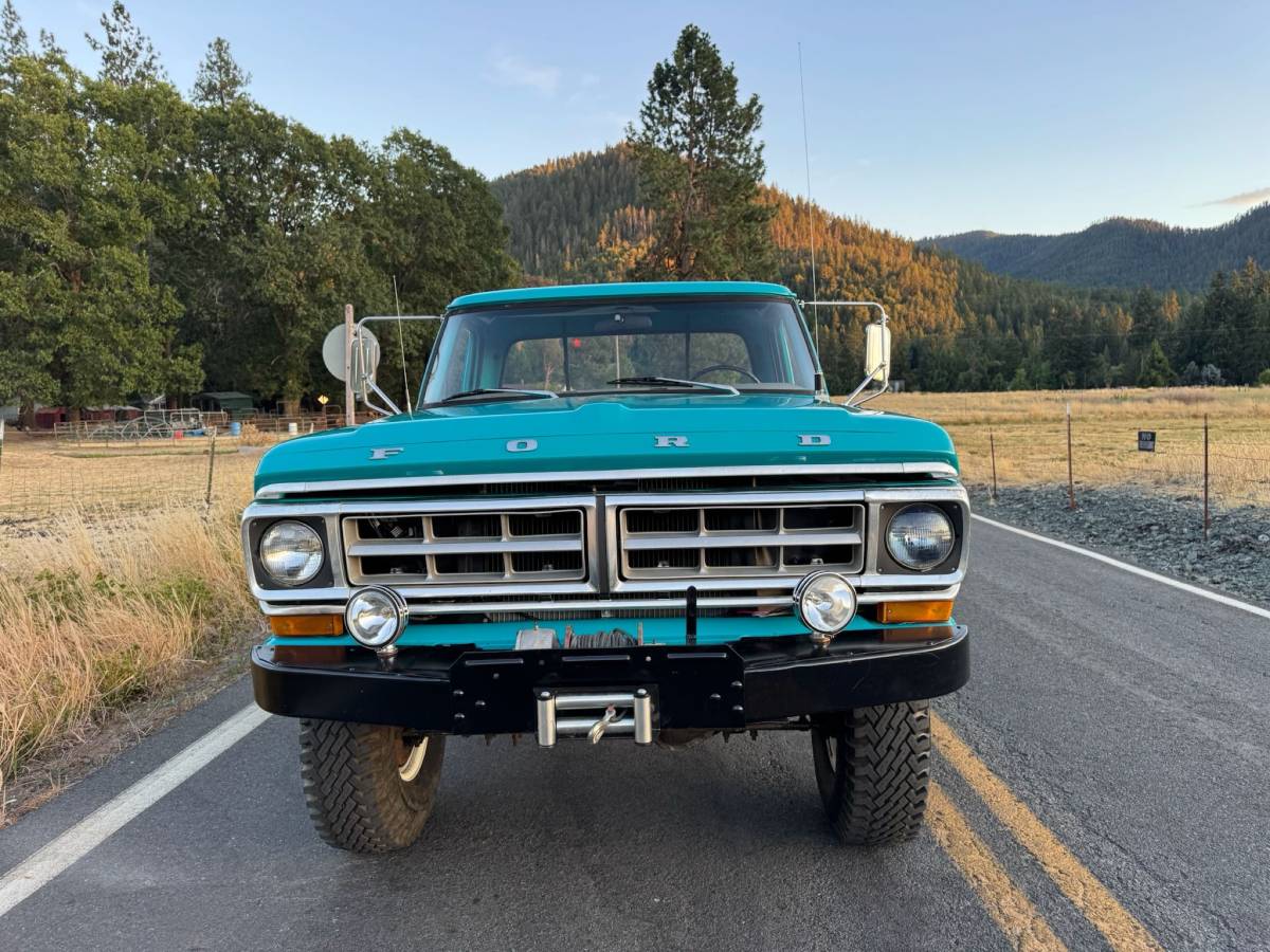 Ford-f250-4x4-1971-blue-56
