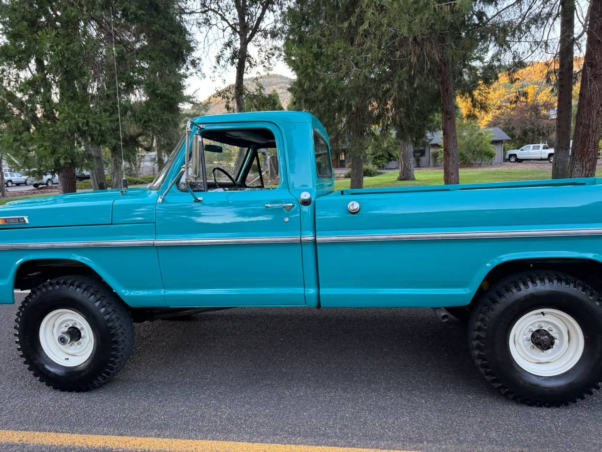 Ford-f250-4x4-1971-blue-9