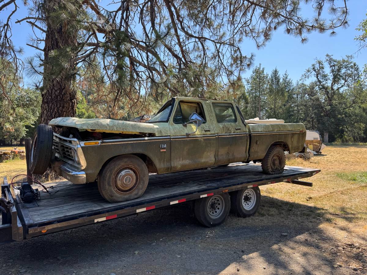 Ford-f250-crew-cab-4x4-1975