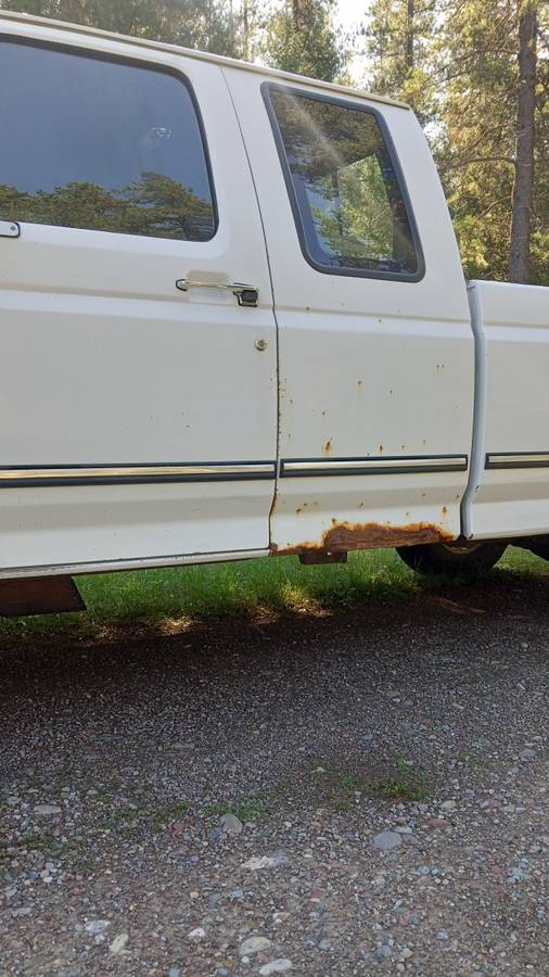 Ford-f250-diesel-1993-white-11