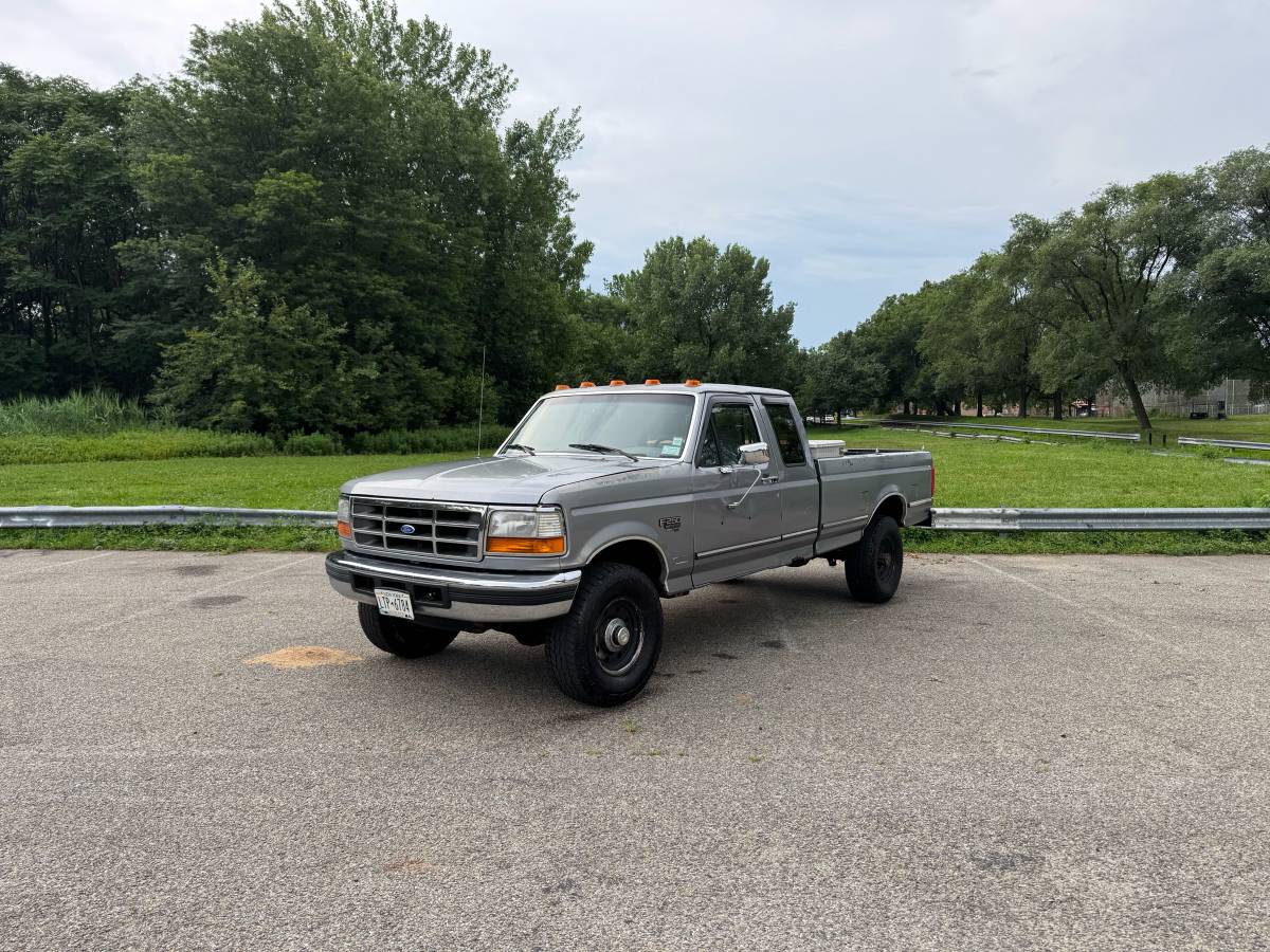 Ford-f250-diesel-1995-grey-16