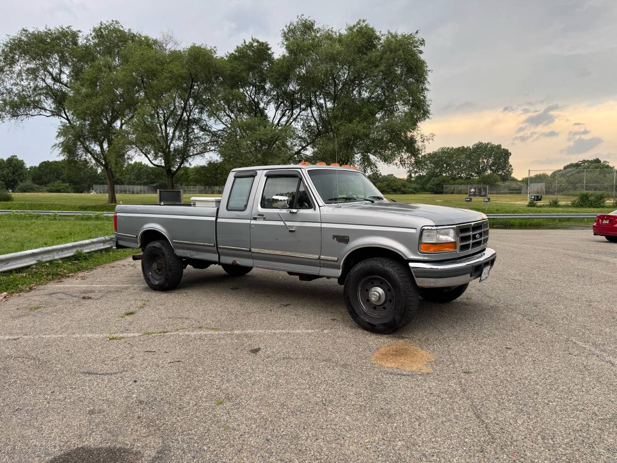 Ford-f250-diesel-1995-grey-5