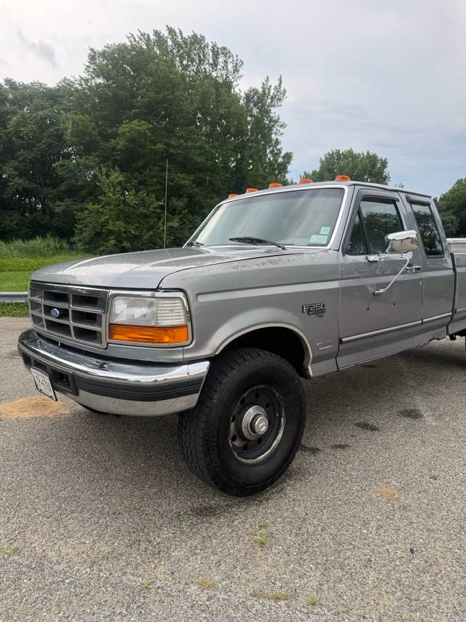Ford-f250-diesel-1995-grey-7