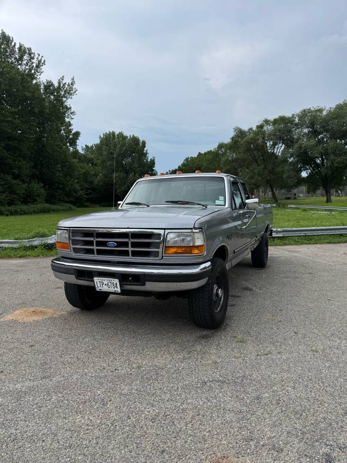 Ford-f250-diesel-1995-grey