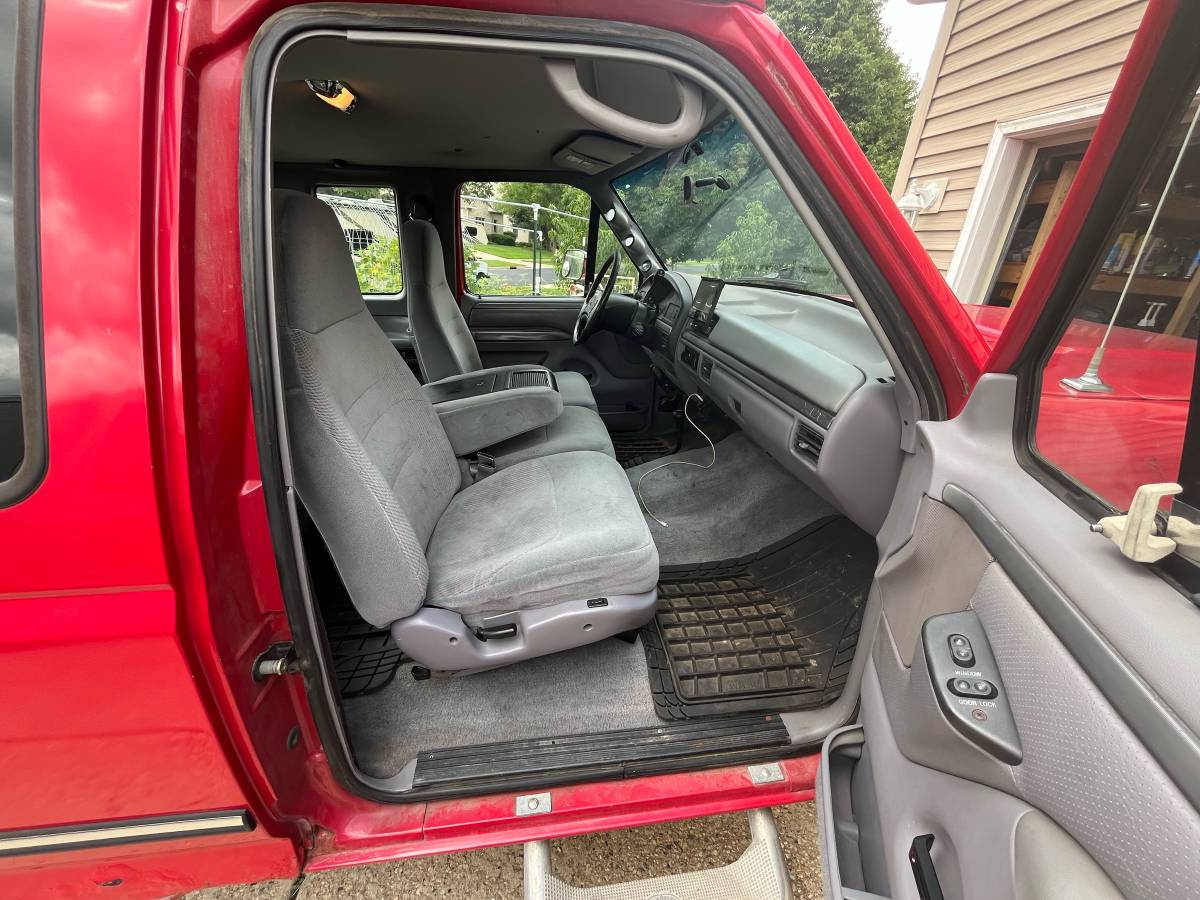 Ford-f250-diesel-1995-red