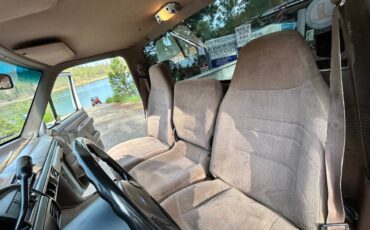 Ford-f250-diesel-1995-white-2