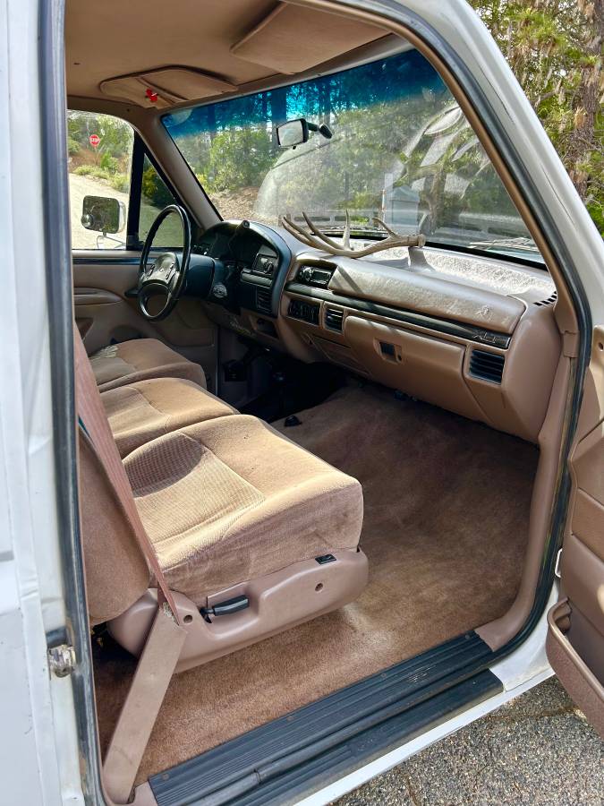 Ford-f250-diesel-1995-white-9