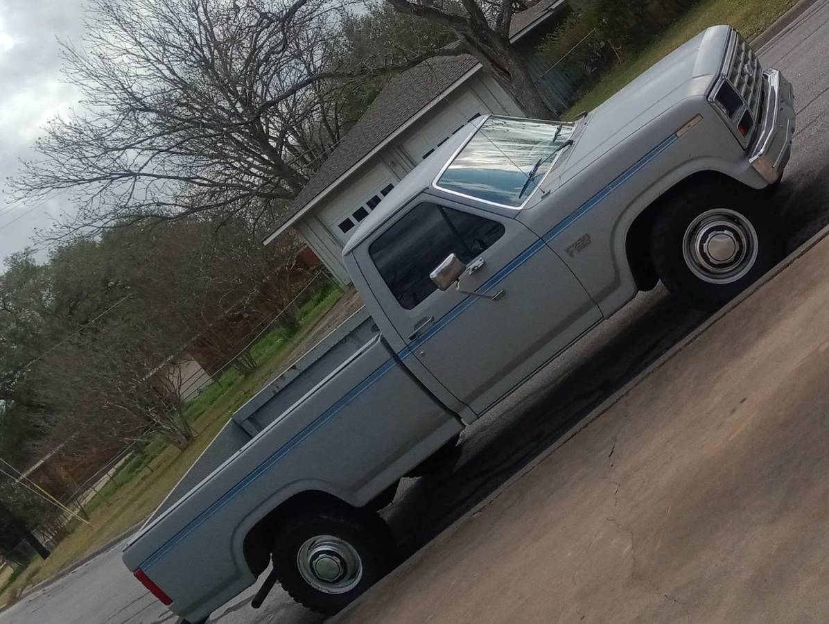 Ford-f250-diesel-6.9-1984-grey-4