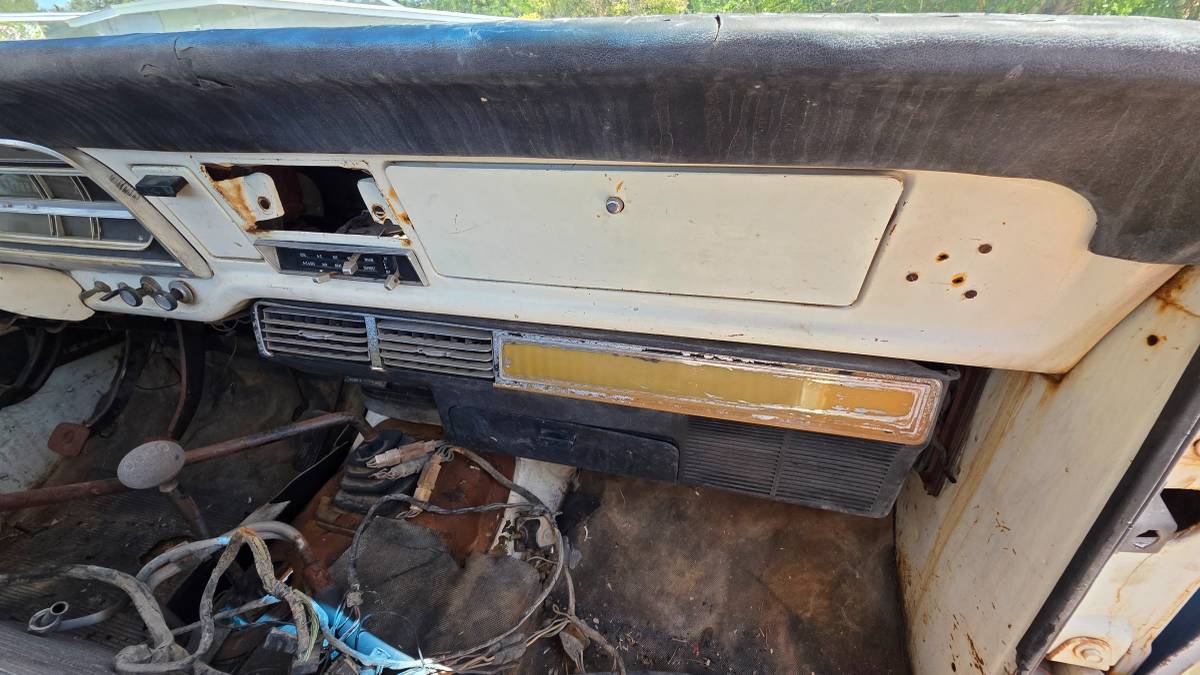Ford-f250-highboy-1970-white-11