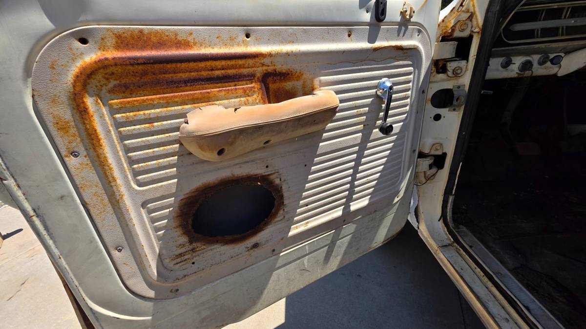 Ford-f250-highboy-1970-white-20