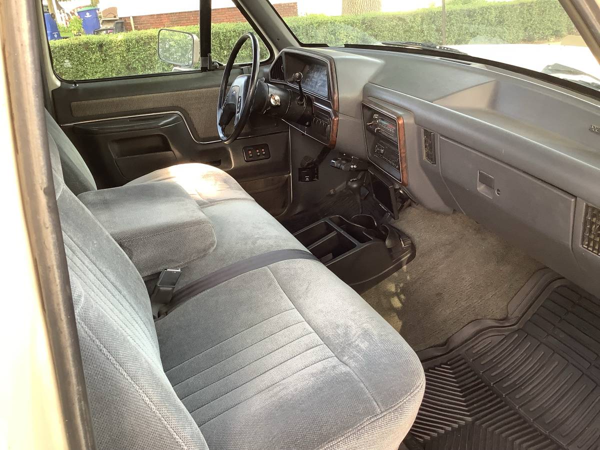 Ford-f250-lariat-4x4-1989-grey-10